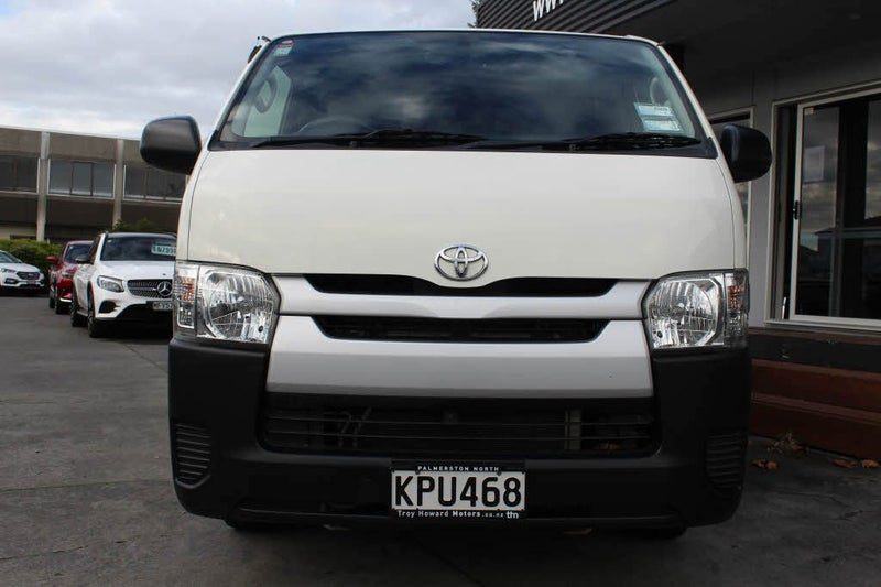 2018 Toyota Hiace ZL TD 3.0DT/4AT, photo 3