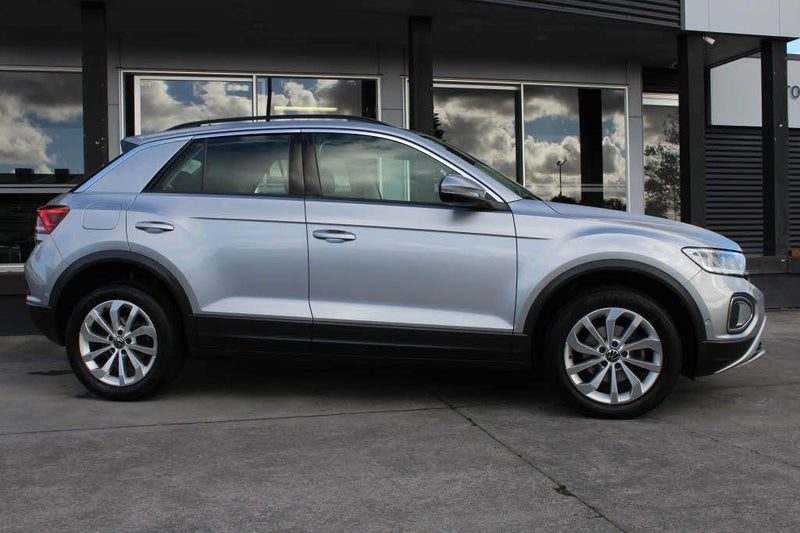 2022 Volkswagen T-Roc 1.4TSi 8A, photo 2