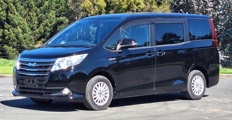 2016 Toyota Noah HYBRID G