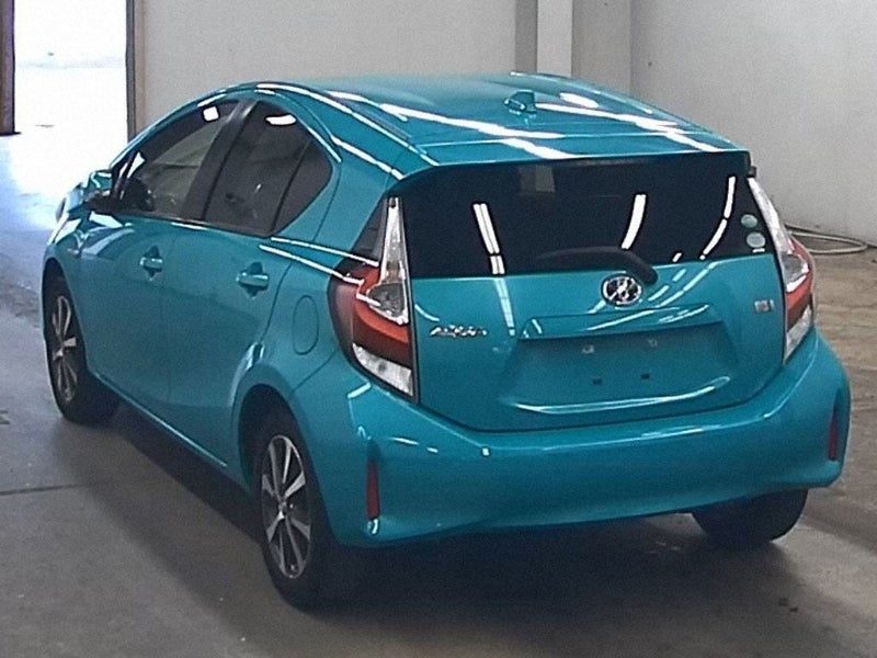 2017 Toyota Aqua G BLACK SOFT LEATHER, photo 2