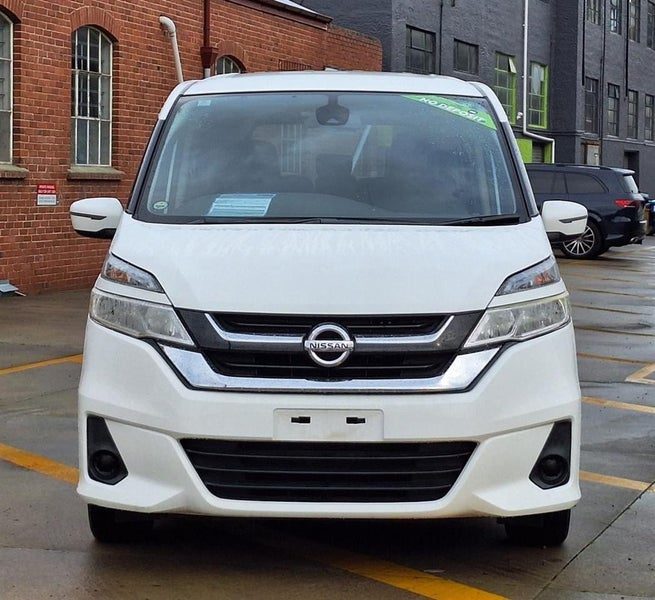 2017 Nissan Serena, photo 2