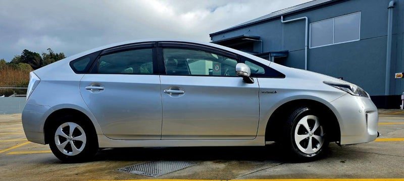 2014 Toyota Prius 1.8 HYBRID, photo 3