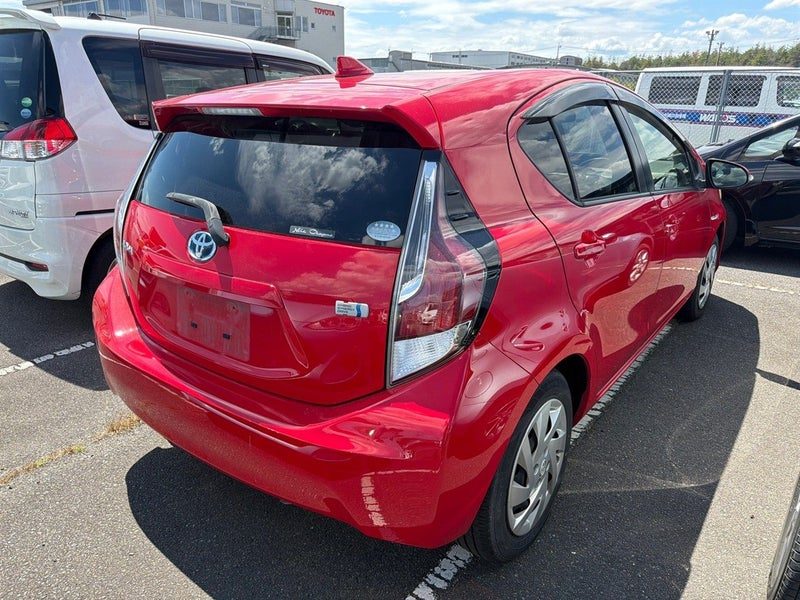 2015 Toyota Aqua S Push start, photo 2