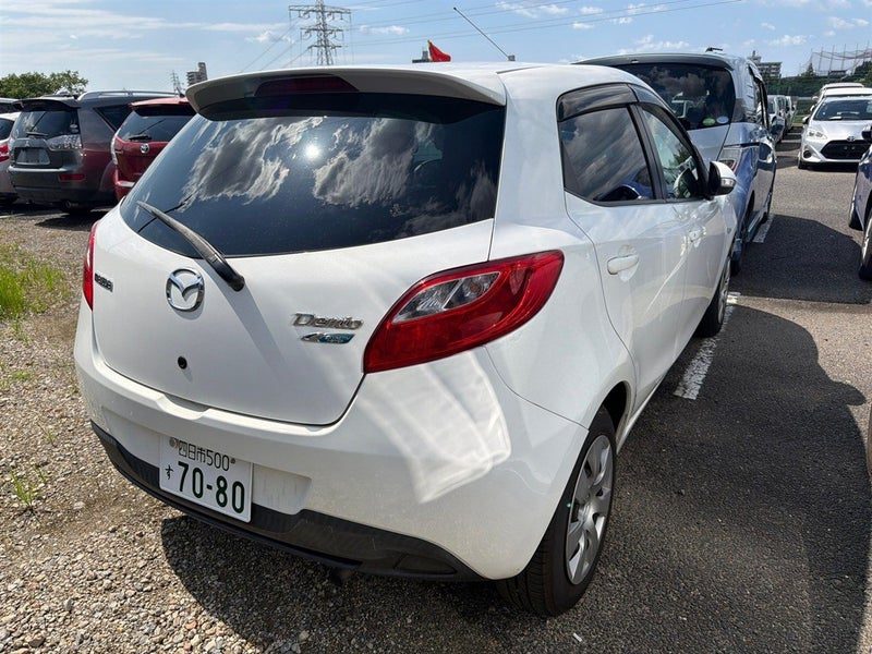 2012 Mazda Demio 13 S, photo 2