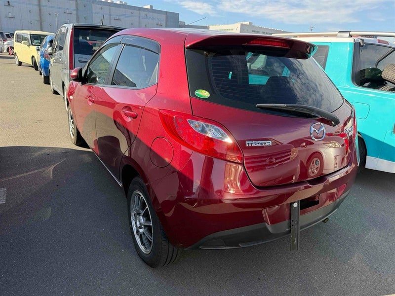 2013 Mazda Demio 13 S, photo 2