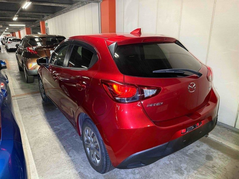 2017 Mazda Demio 13 S, photo 2