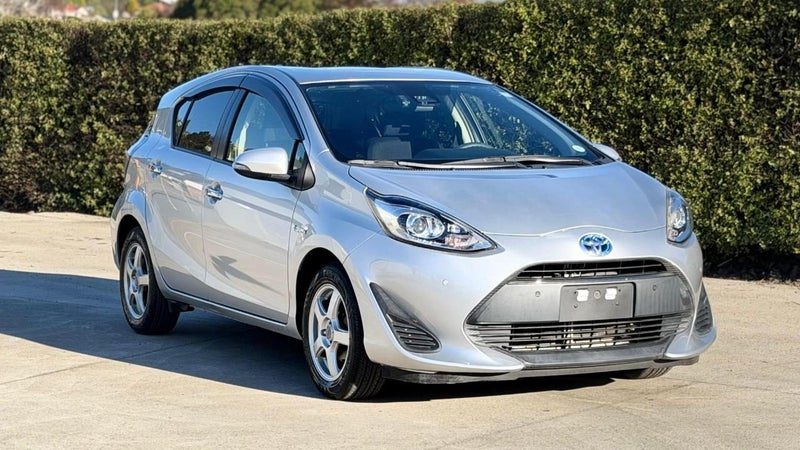 2019 Toyota Aqua S Push start, photo 3