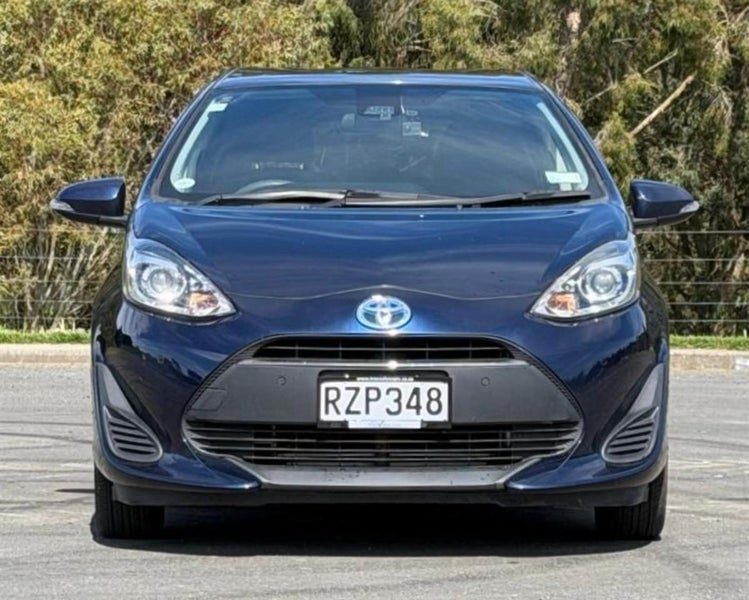 2018 Toyota Aqua S Push start, photo 3