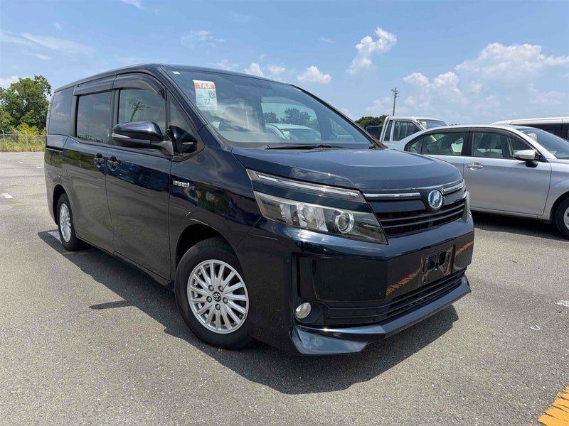 2014 Toyota Voxy HYBRID X