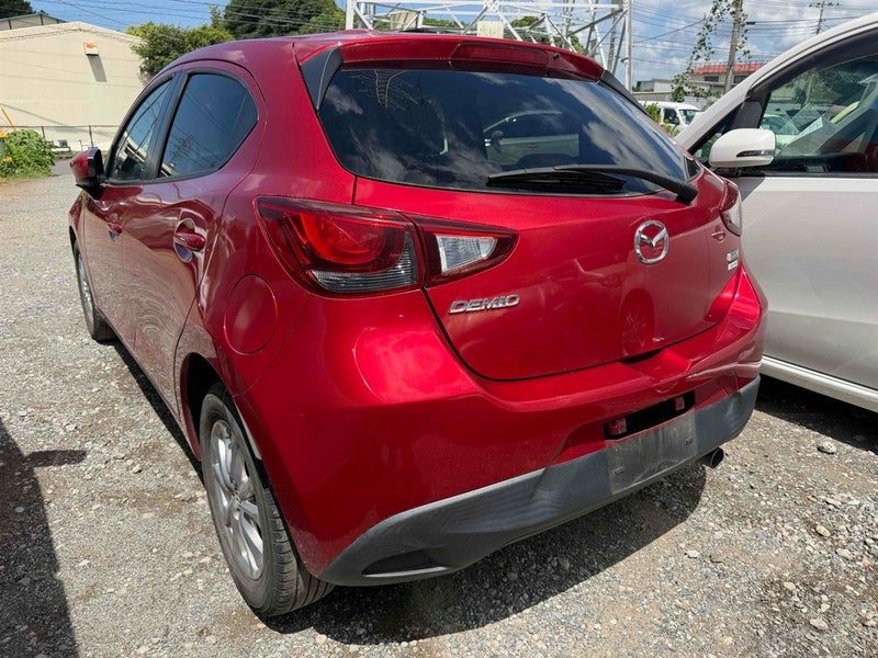 2015 Mazda Demio 13 S, photo 2