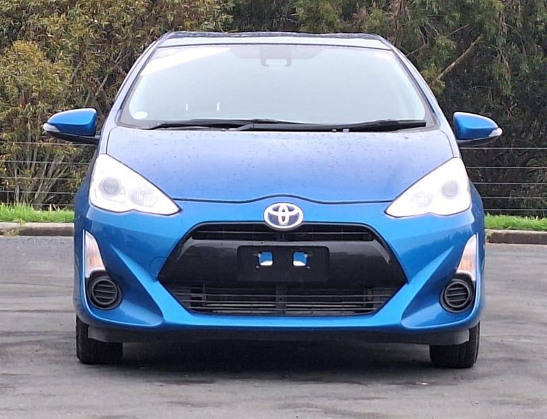 2016 Toyota Aqua S Push start, photo 3