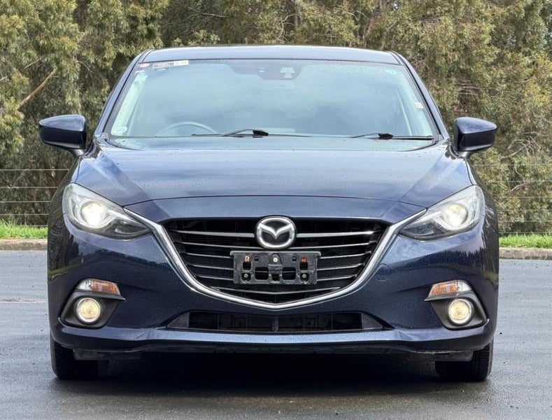 2014 Mazda Axela 15S, photo 3