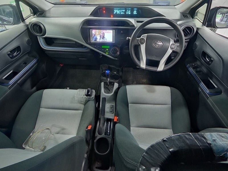 2014 Toyota Aqua S Push start, photo 3