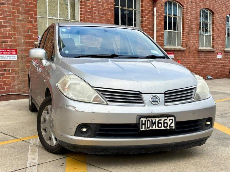2005 Nissan Tiida