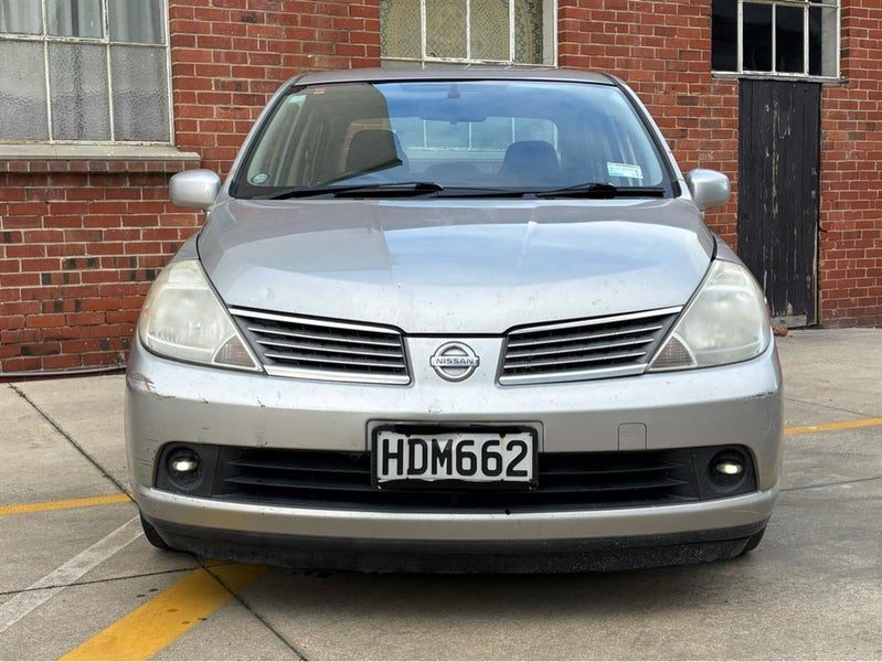 2005 Nissan Tiida, photo 2