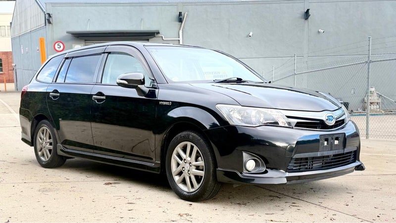 2014 Toyota Corolla FIELDER HYBRID WXB, photo 3