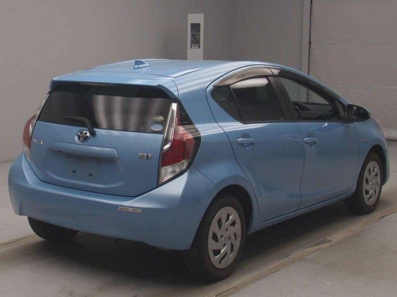 2017 Toyota Aqua S Push start, photo 2