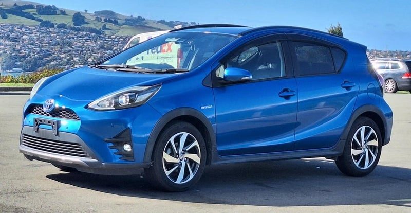 2018 Toyota Aqua CROSSOVER