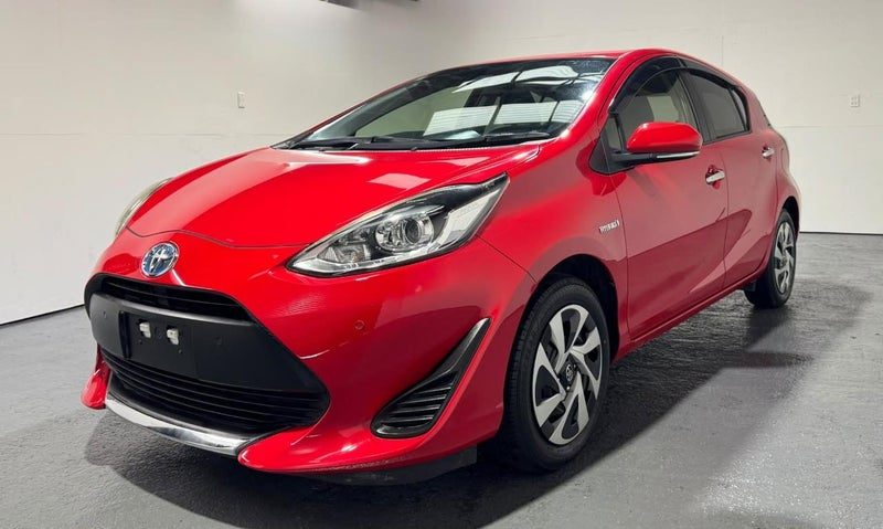 2020 Toyota Aqua S STYLE BLACK, photo 2