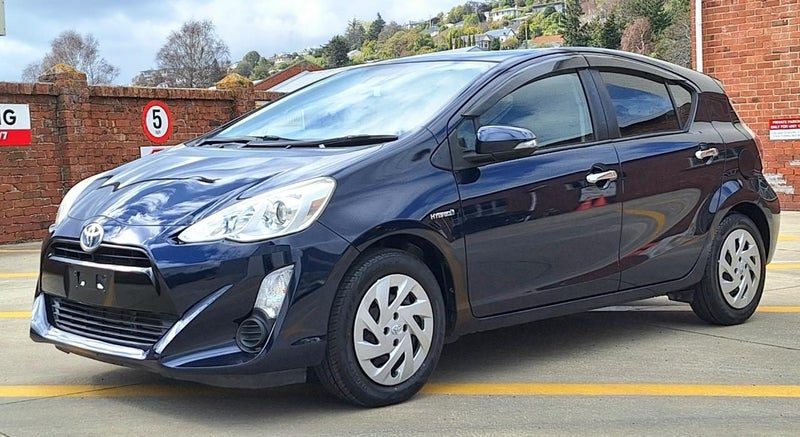 2017 Toyota Aqua S Push start, photo 2