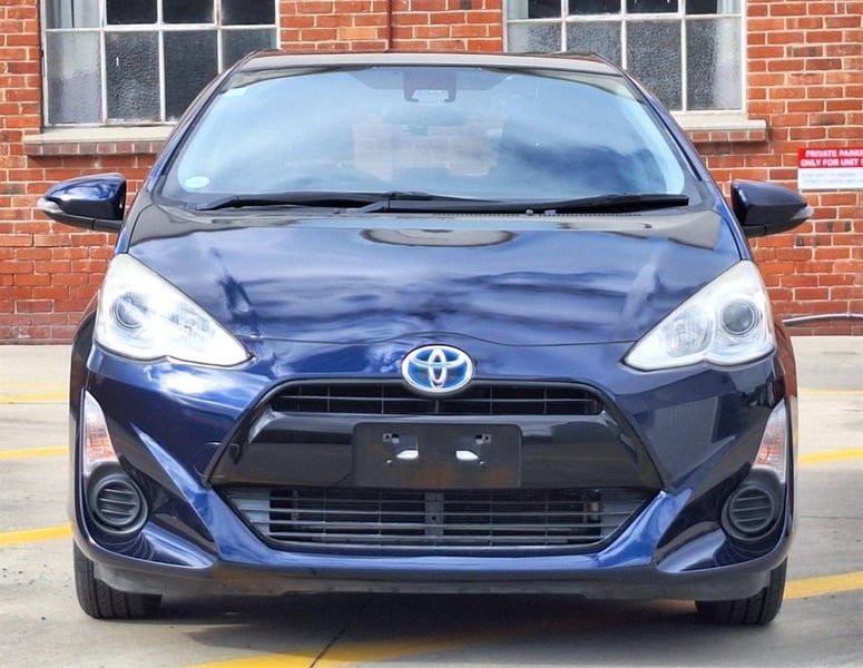 2017 Toyota Aqua S Push start, photo 3