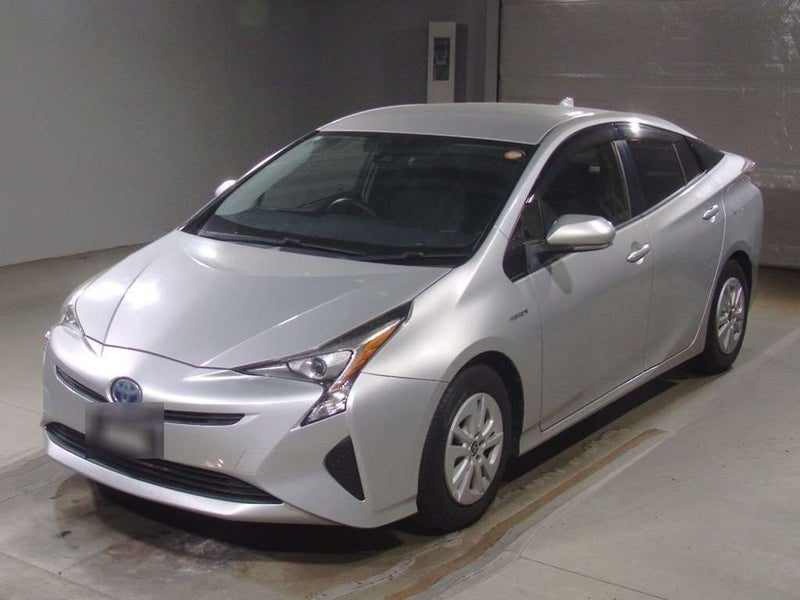 2017 Toyota Prius E, photo 3