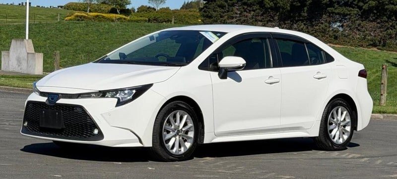 2020 Toyota Corolla Hybrid S, photo 2