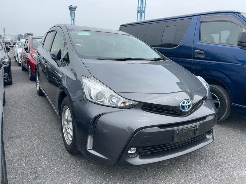 2015 Toyota Prius Alpha S