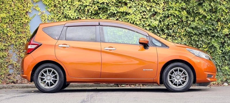 2017 Nissan Note E-POWER B, photo 3