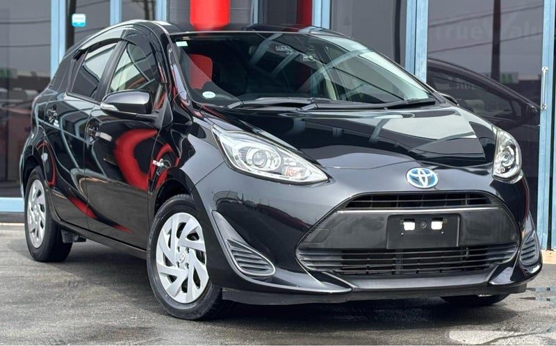 2018 Toyota Aqua S Push start