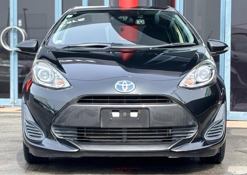 2018 Toyota Aqua S Push start, photo 2