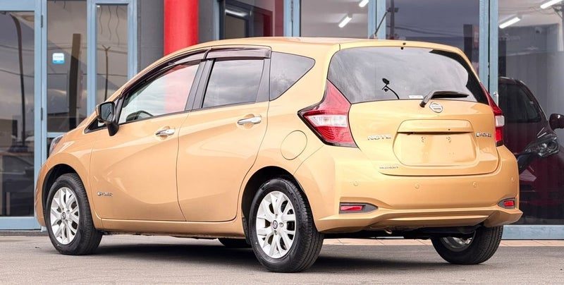 2018 Nissan Note E-POWER Medallist, photo 2