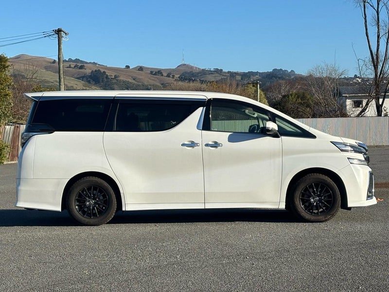2016 Toyota Vellfire 2.5Z, photo 3