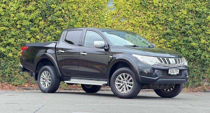 2016 Mitsubishi Triton DC GLXR 6MT 2.4D/6MT