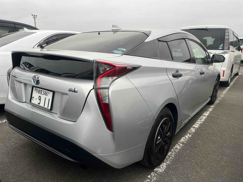 2015 Toyota Prius 1.8 HYBRID, photo 2