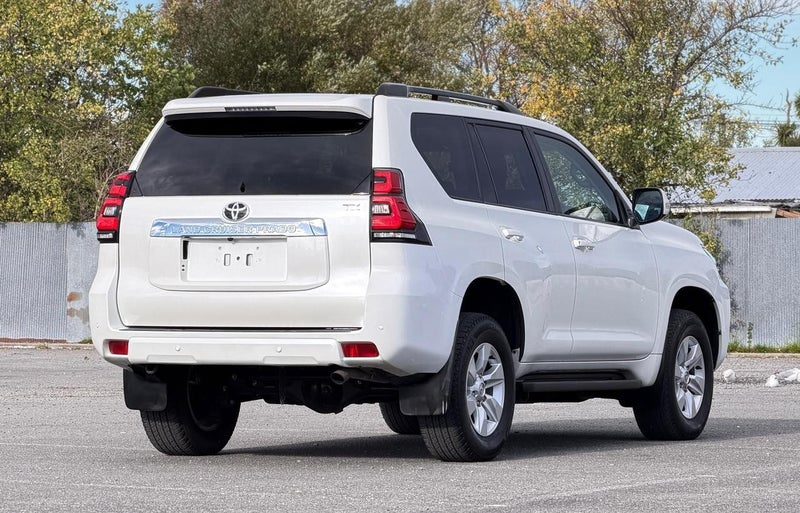 2022 Toyota Land Cruiser Prado 7 SEATER 4WD, photo 3