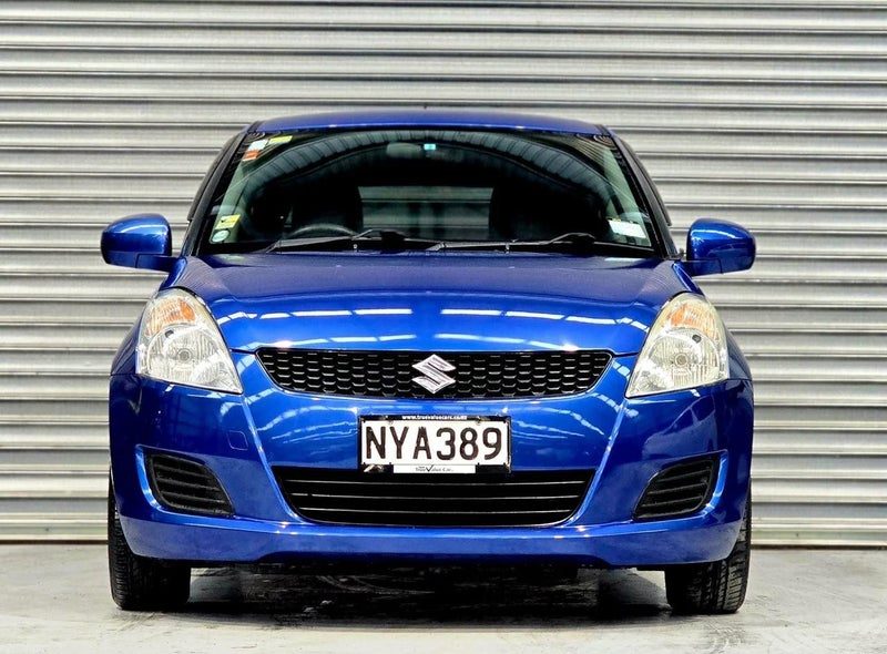 2011 Suzuki Swift, photo 2