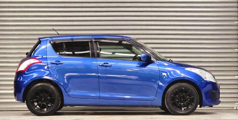 2011 Suzuki Swift, photo 3