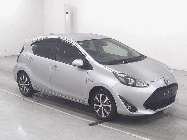 2019 Toyota Aqua S Push start