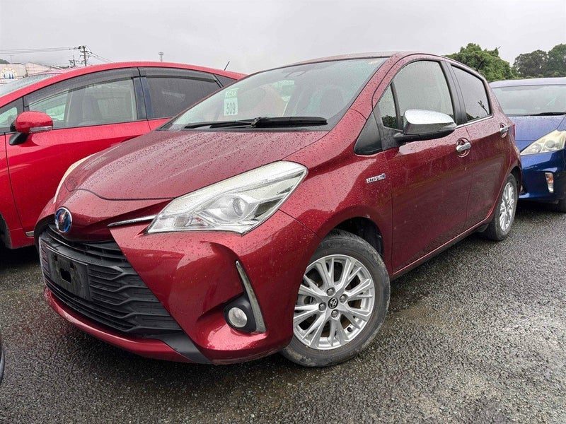 2017 Toyota Vitz HYBRID F