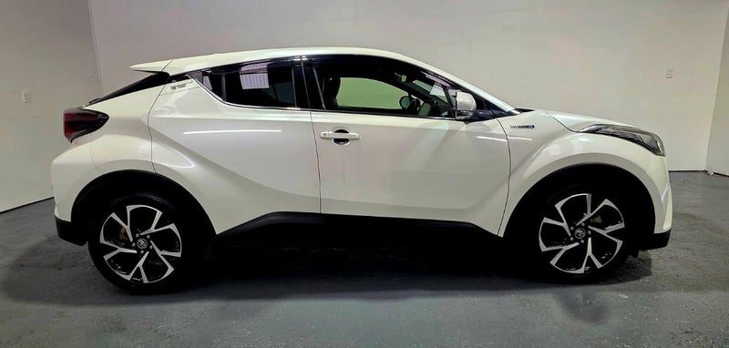 2017 Toyota C-HR G Hybrid No Deposit Finance, photo 2