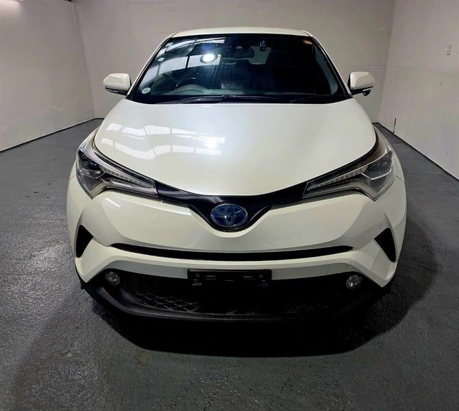 2017 Toyota C-HR G Hybrid No Deposit Finance, photo 3