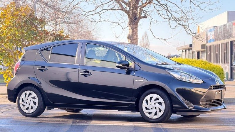 2019 Toyota Aqua S Push start