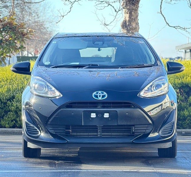 2019 Toyota Aqua S Push start, photo 3