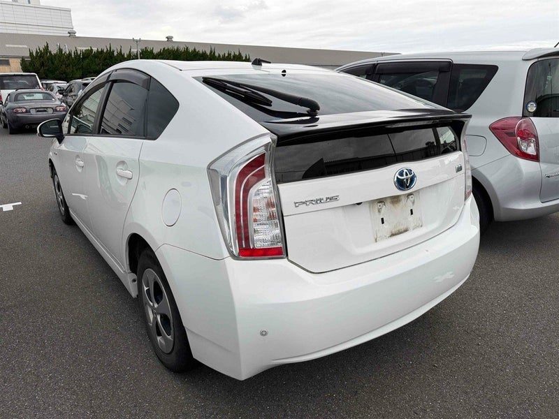 2013 Toyota Prius 1.8 HYBRID, photo 2