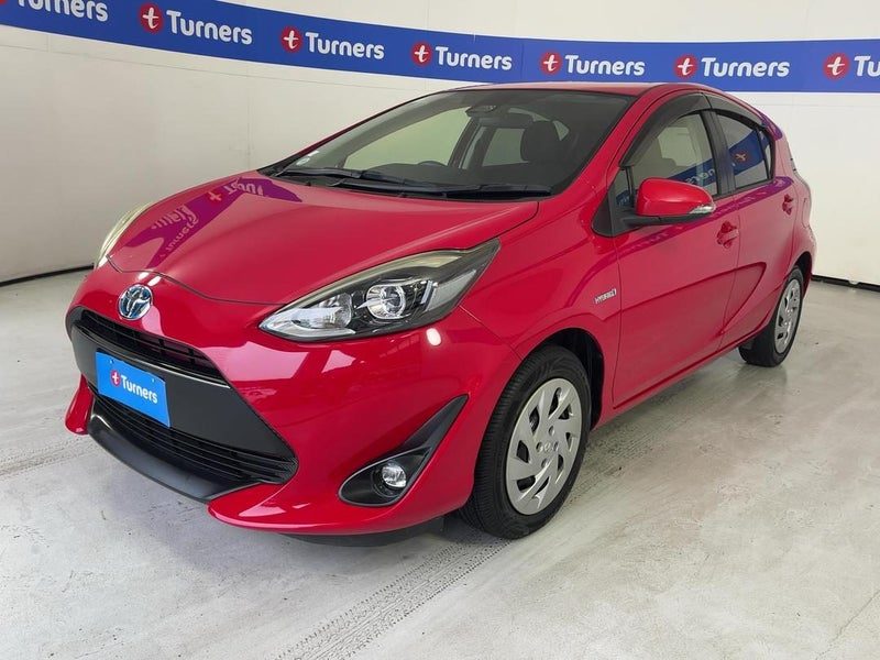 2018 Toyota Aqua, photo 3