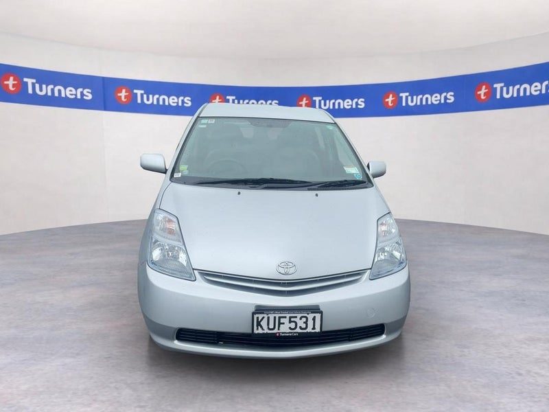 2010 Toyota Prius, photo 2