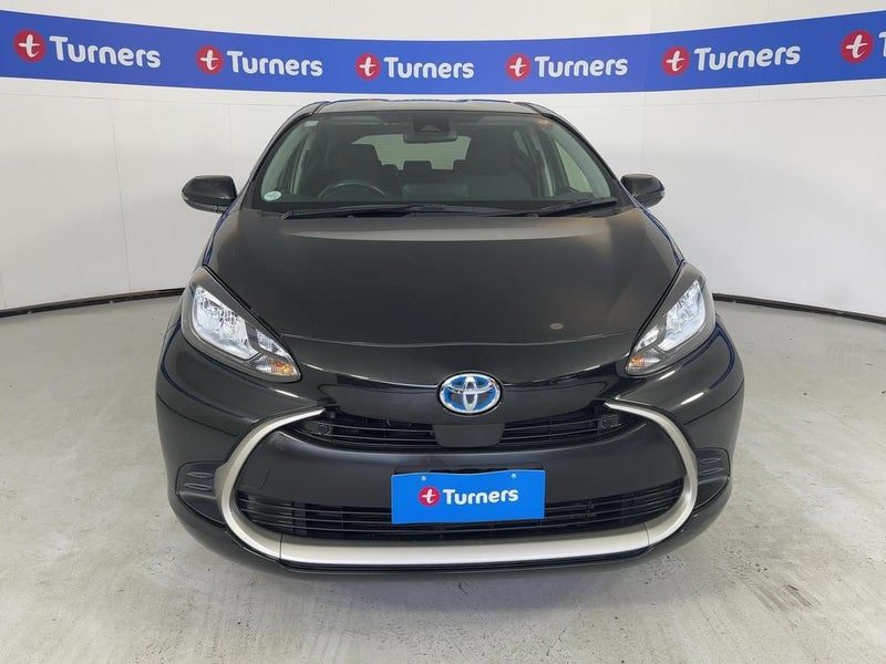 2022 Toyota Aqua, photo 2