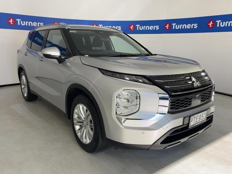 2023 Mitsubishi Outlander LS