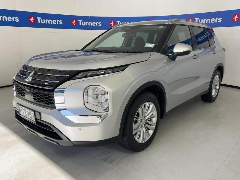 2023 Mitsubishi Outlander LS, photo 3